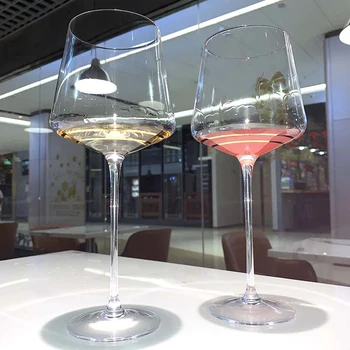 2 Adet / takım Kristal Cam şarap bardağı Yaratıcı Lüks El Boyalı Altın Kadeh Yüksek Kapasiteli içecek bardakları Bar Parti Drinkware