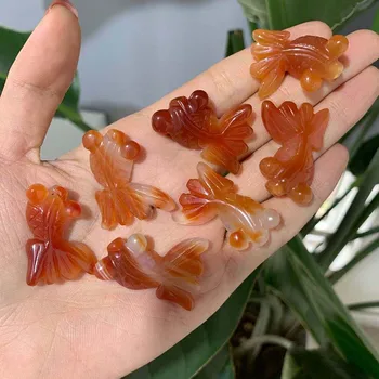 Doğal kırmızı akik el oyması hayvan küçük akvaryum balığı, modelleme çok güzel kristal oyma ev dekorasyon Yılbaşı hediyeleri